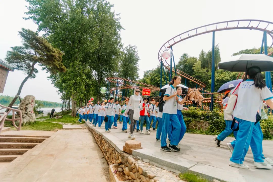 彭山景区迎来万人研学团，开启夏季研学热潮