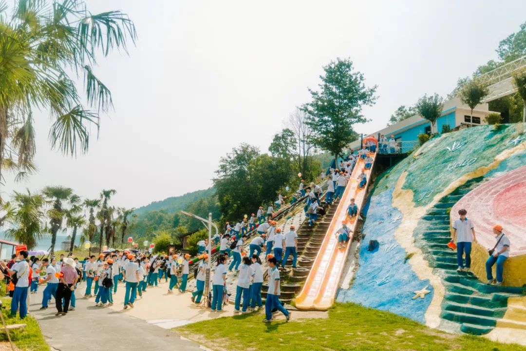 彭山景区迎来万人研学团，开启夏季研学热潮